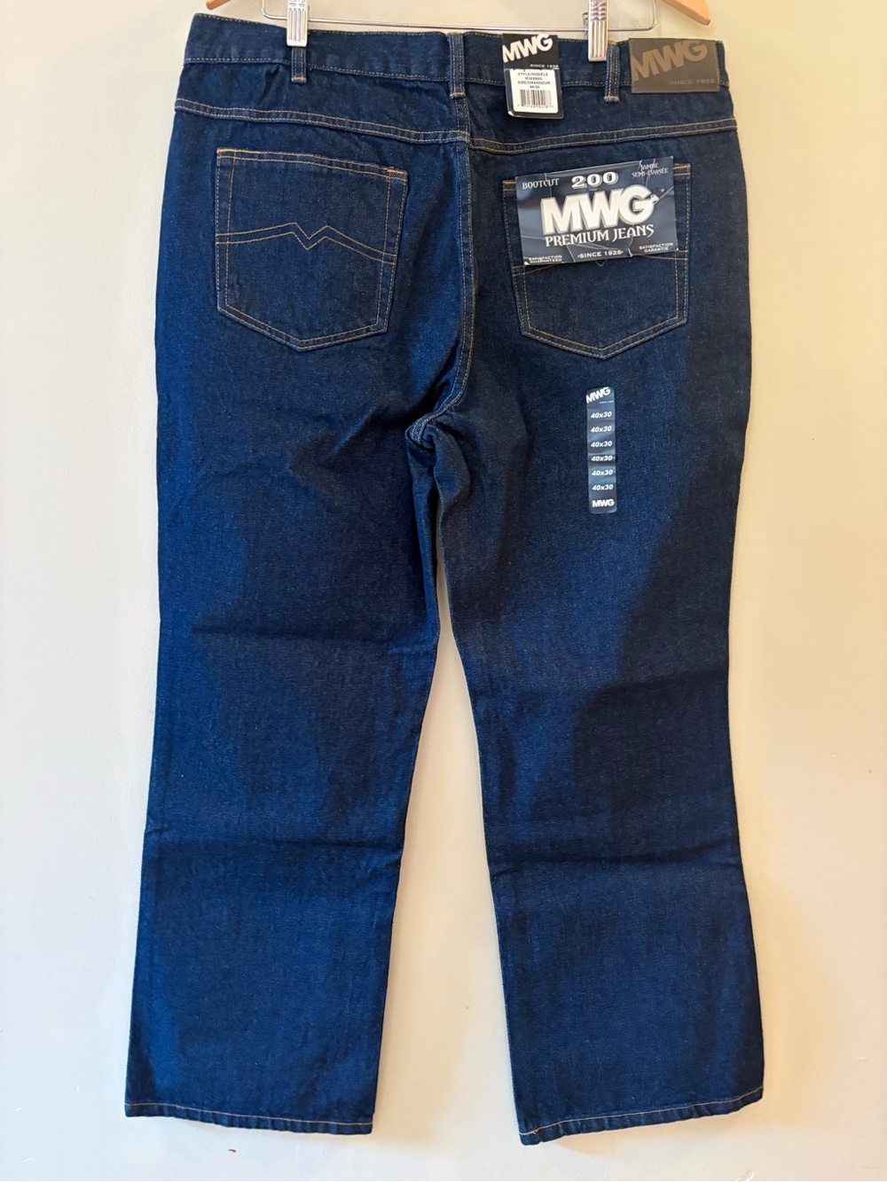 MWG Premium Bootcut Jeans NWT Men’s 40x30 Dark Wash.